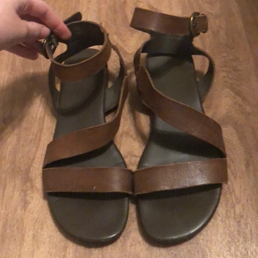 Brown dressy sandals 🤎
